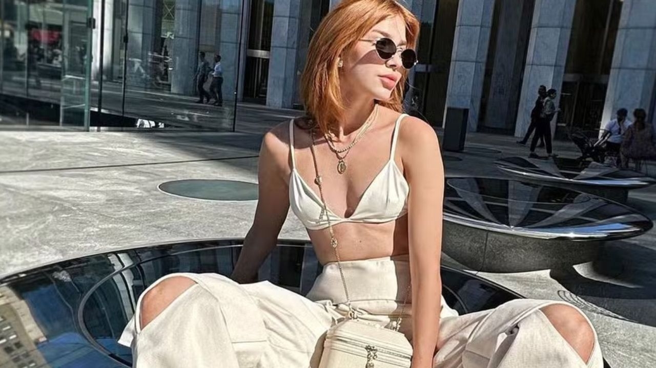 Aprenda a incorporar o top-sutiã no verão 2024