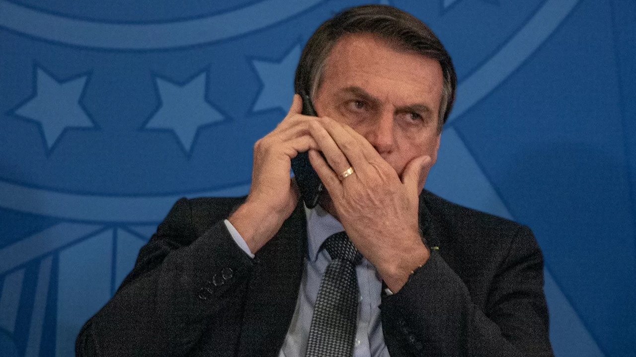 Bolsonaro na mira da PF: operação Tempus Veritatis desencadeia ações contra o ex-presidente
