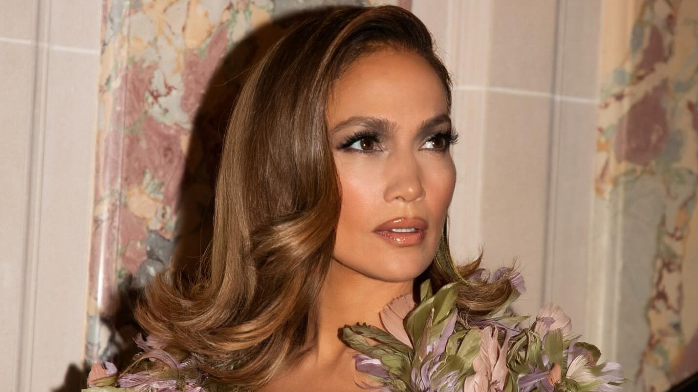 Jennifer Lopez lança seu novo álbum de estúdio e movimenta a web