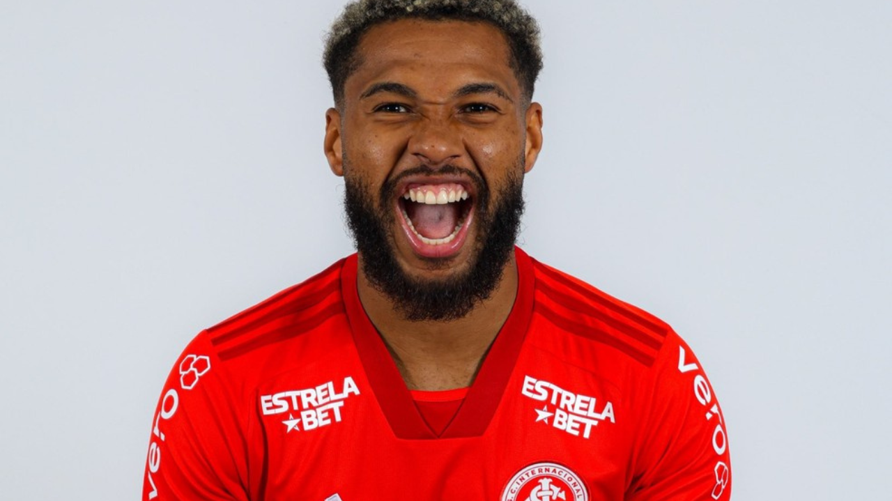 Mercado da bola: SC Internacional anuncia a contratação do atacante Wesley