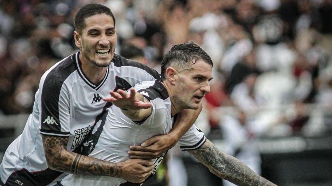 Vasco supera o Botafogo em clássico e retorna ao G4 do Campeonato Carioca