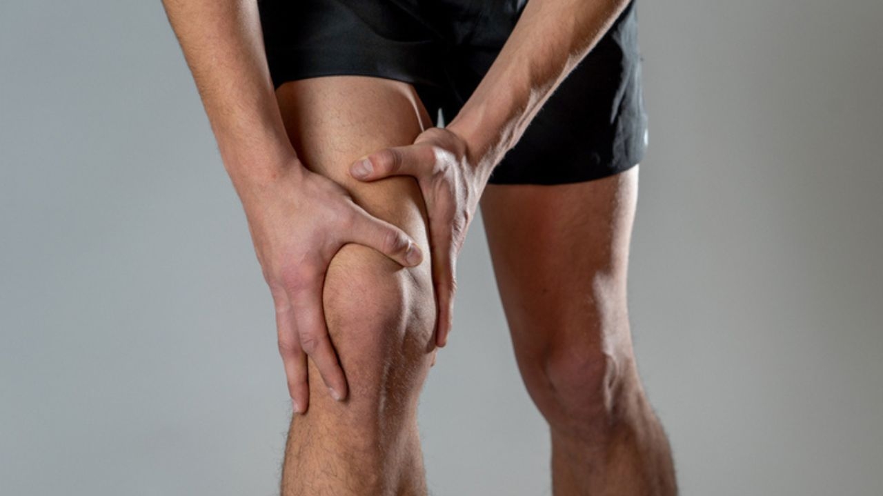 Entenda como são feitas injeções, cirurgias e substituição da articulação do joelho