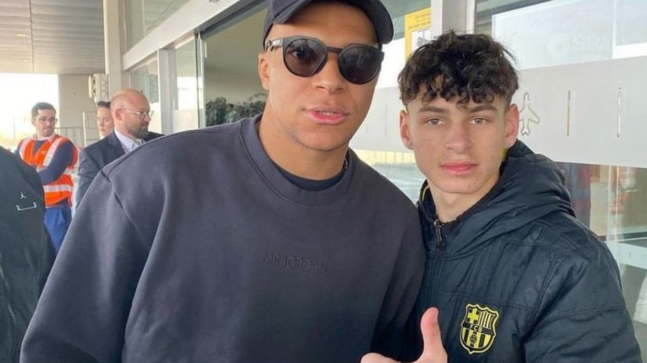 Mbappé é flagrado em Barcelona, curtindo dias de folga