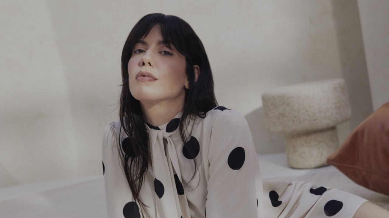 Lez a Lez lança nova coleção estrelada por Camila Coutinho