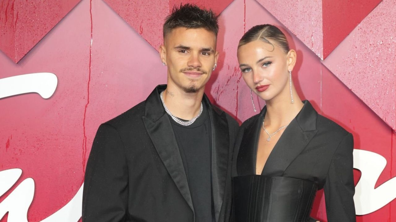 Filho de Victoria Beckham termina com a modelo Mia Regan