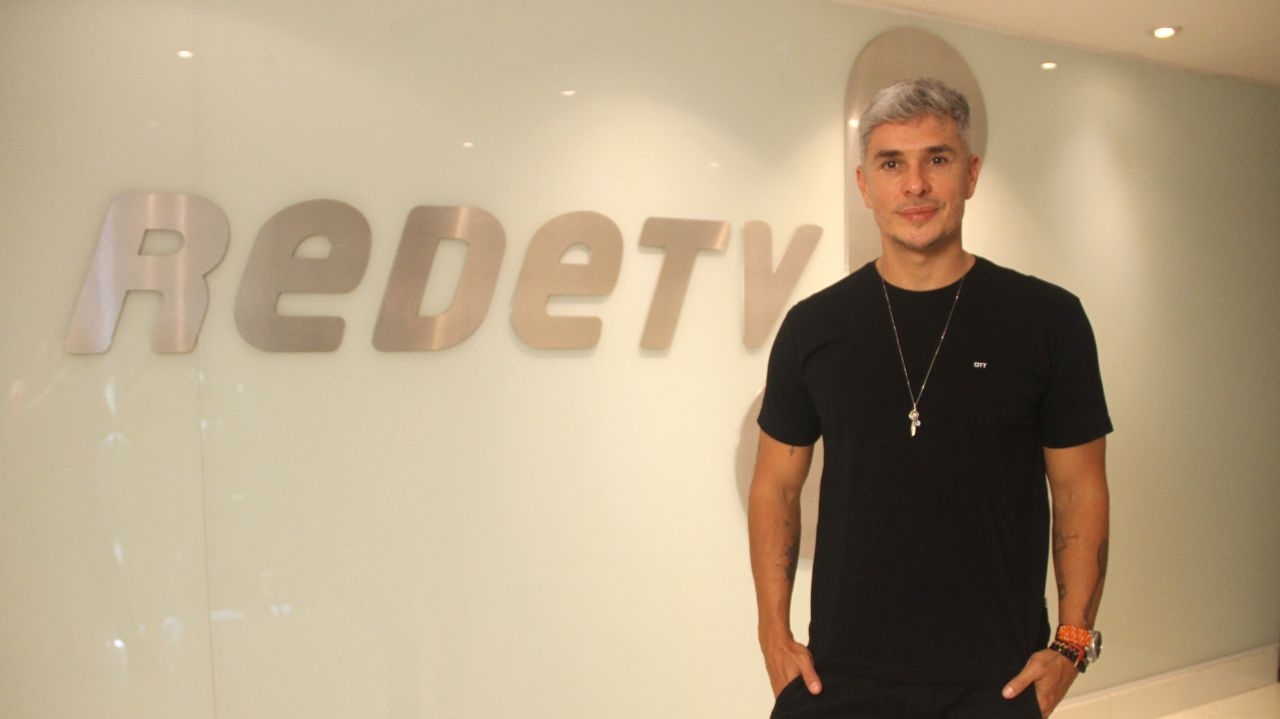 RedeTV! anuncia a contratação de Ivan Moré