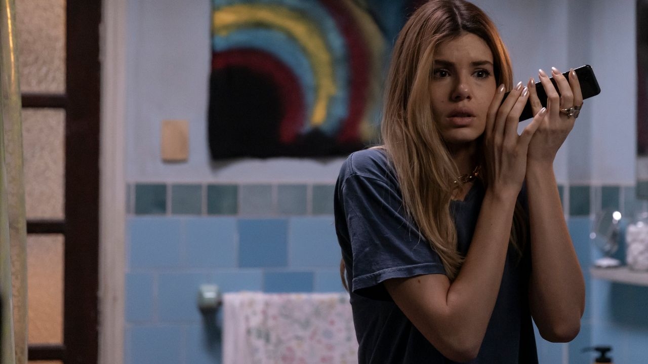 Camila Queiroz fala dos desafios para interpretar personagem na primeira novela no Max