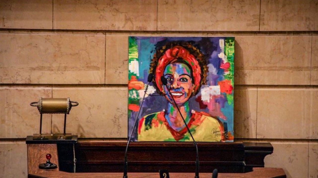 Sessão solene em memória de Marielle e Anderson inicia com cobranças por justiça