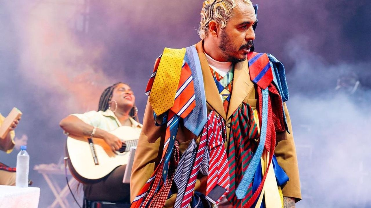 Confira os melhores looks dos artistas no Lollapalooza 2024