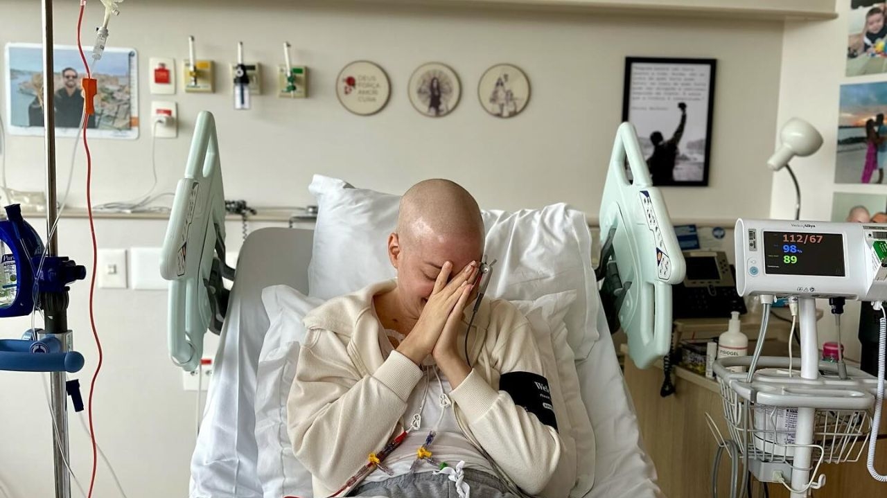 Fabiana Justus recebe transplante de medula óssea e expressa gratidão ao doador anônimo