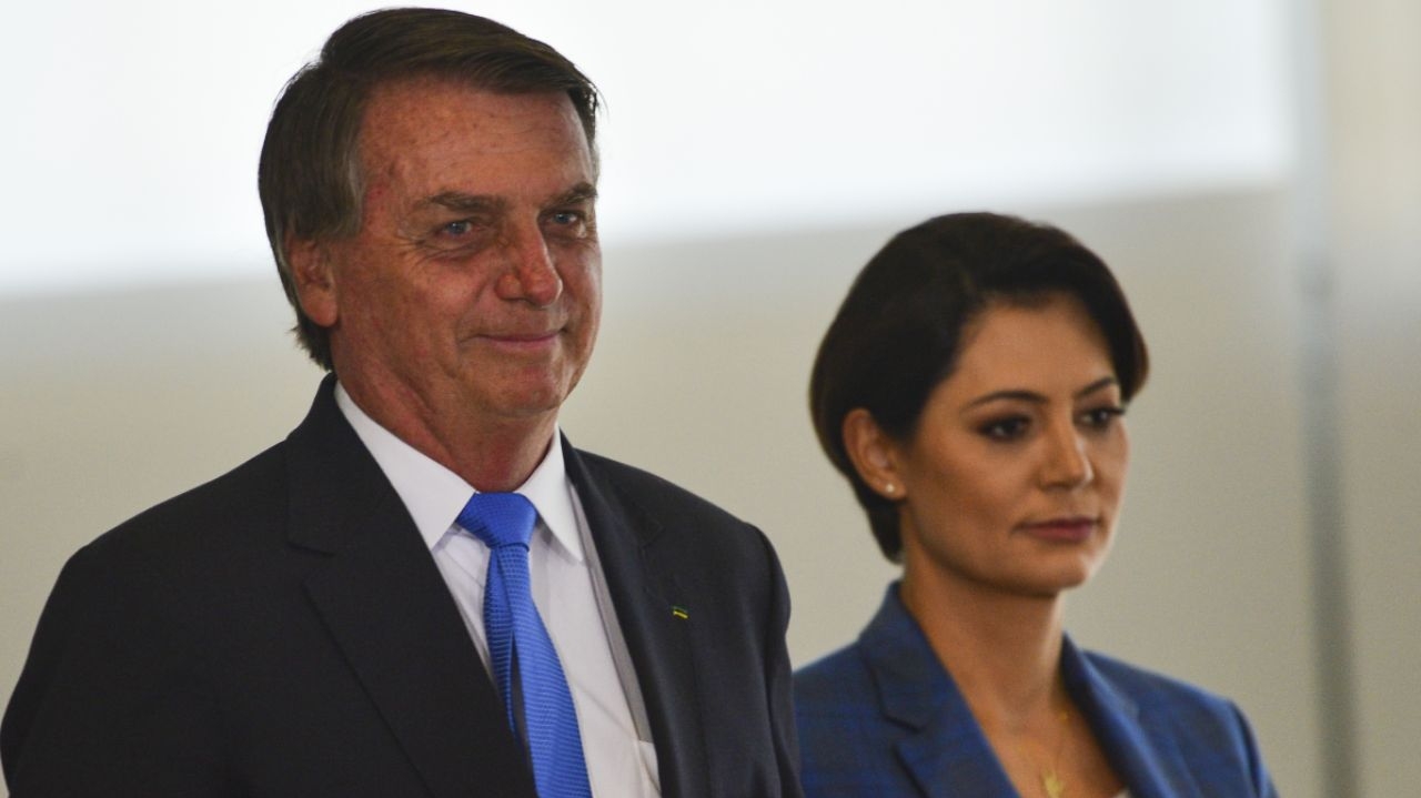 Decisão judicial rejeita reclamação de Bolsonaro e Michelle contra Lula