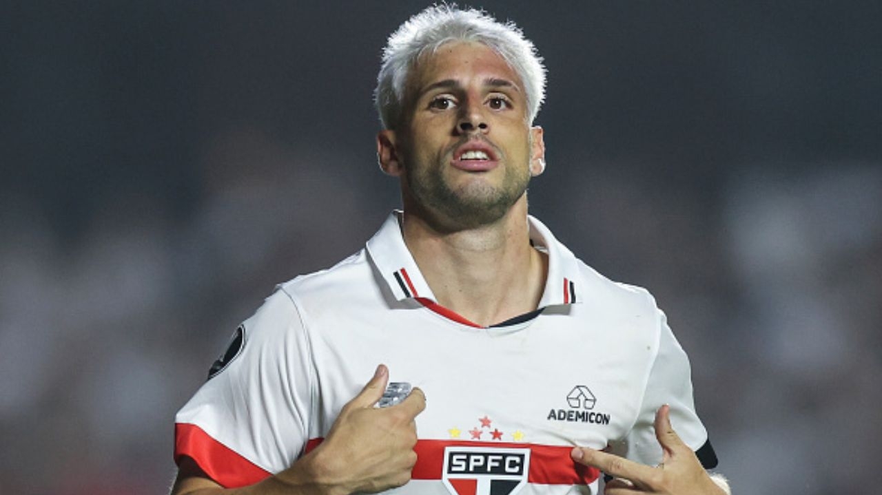 São Paulo vence na Libertadores, mas Calleri fala a realidade sobre partida do Tricolor