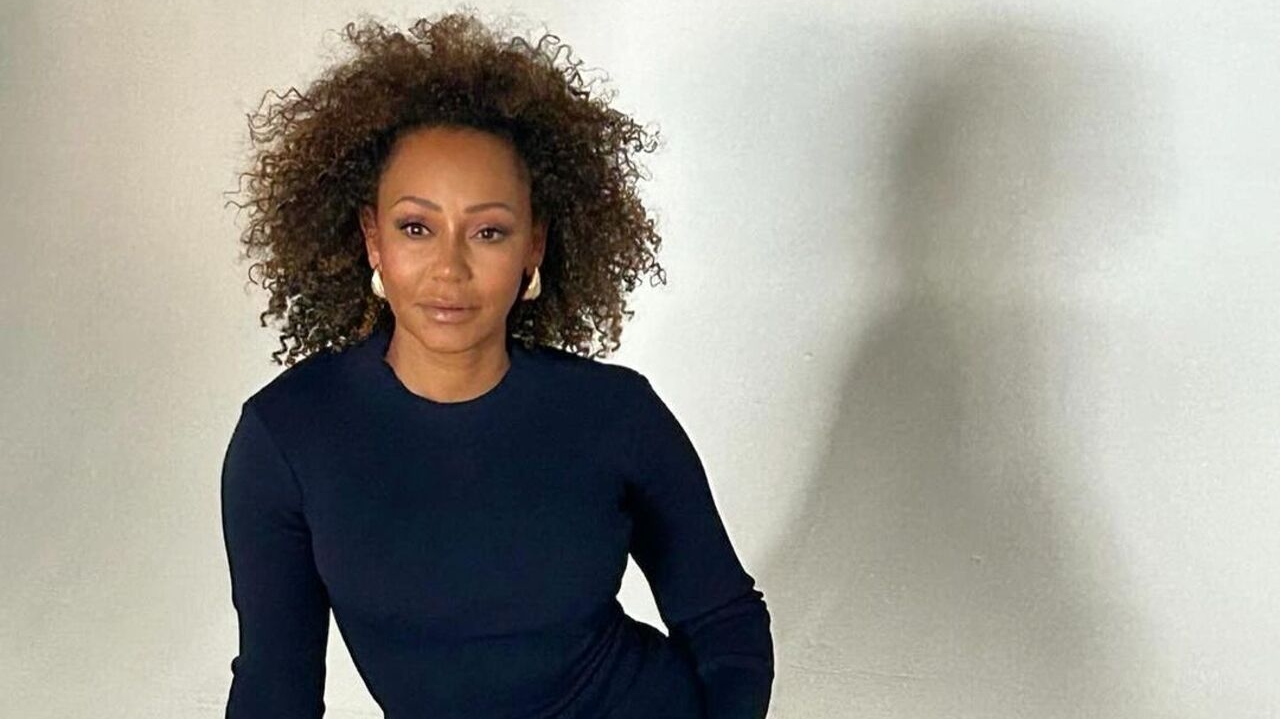 Cantora Mel B declara em entrevista que já se relacionou com mulheres