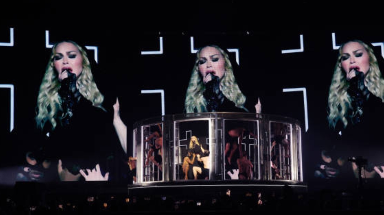 Fãs se enganam com dublê de Madonna durante ensaio da “Celebration Tour”