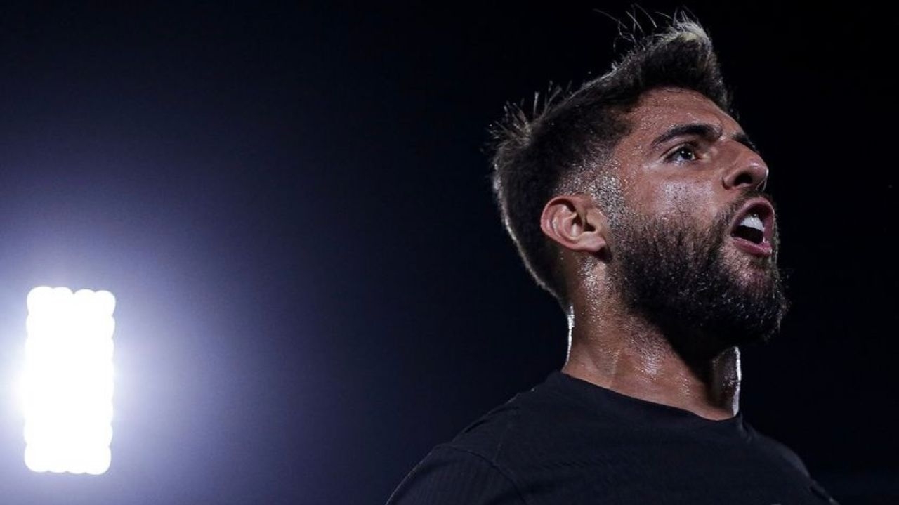 Corinthians bate o Nacional em Assunção e chega à terceira vitória consecutiva