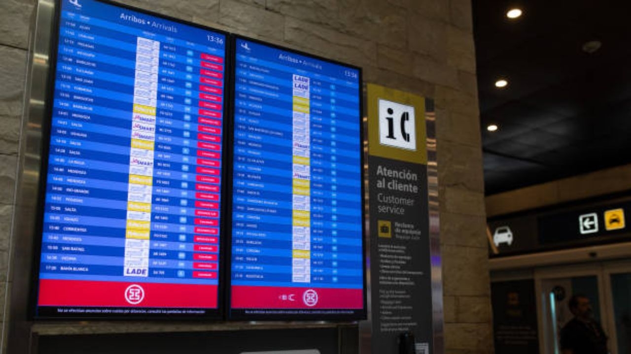 Greve geral na Argentina resulta em centenas de voos cancelados