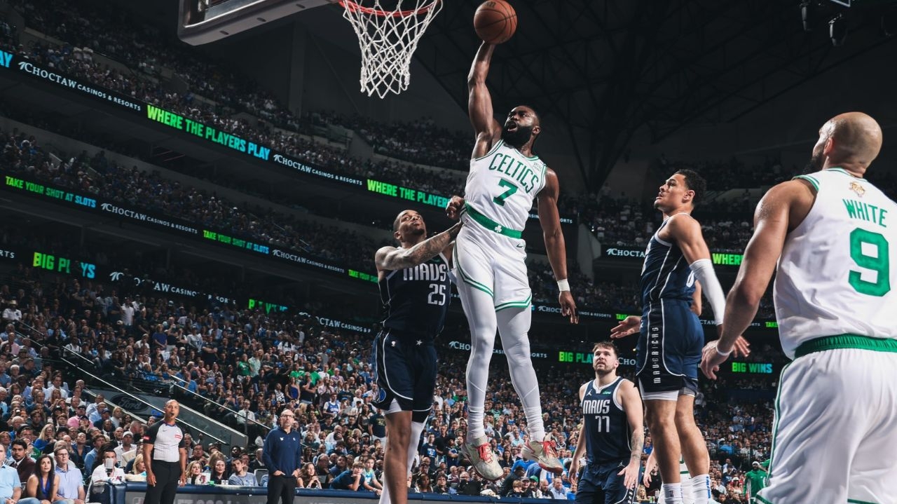 Celtics supera o Dallas e fica a 1 vitória de conquistar o título da NBA