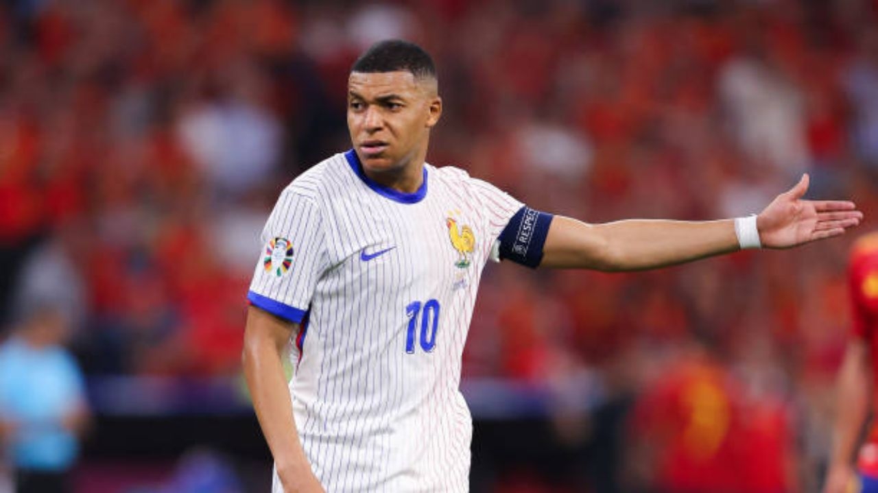 Reação de Mbappé após a eliminação da França viraliza