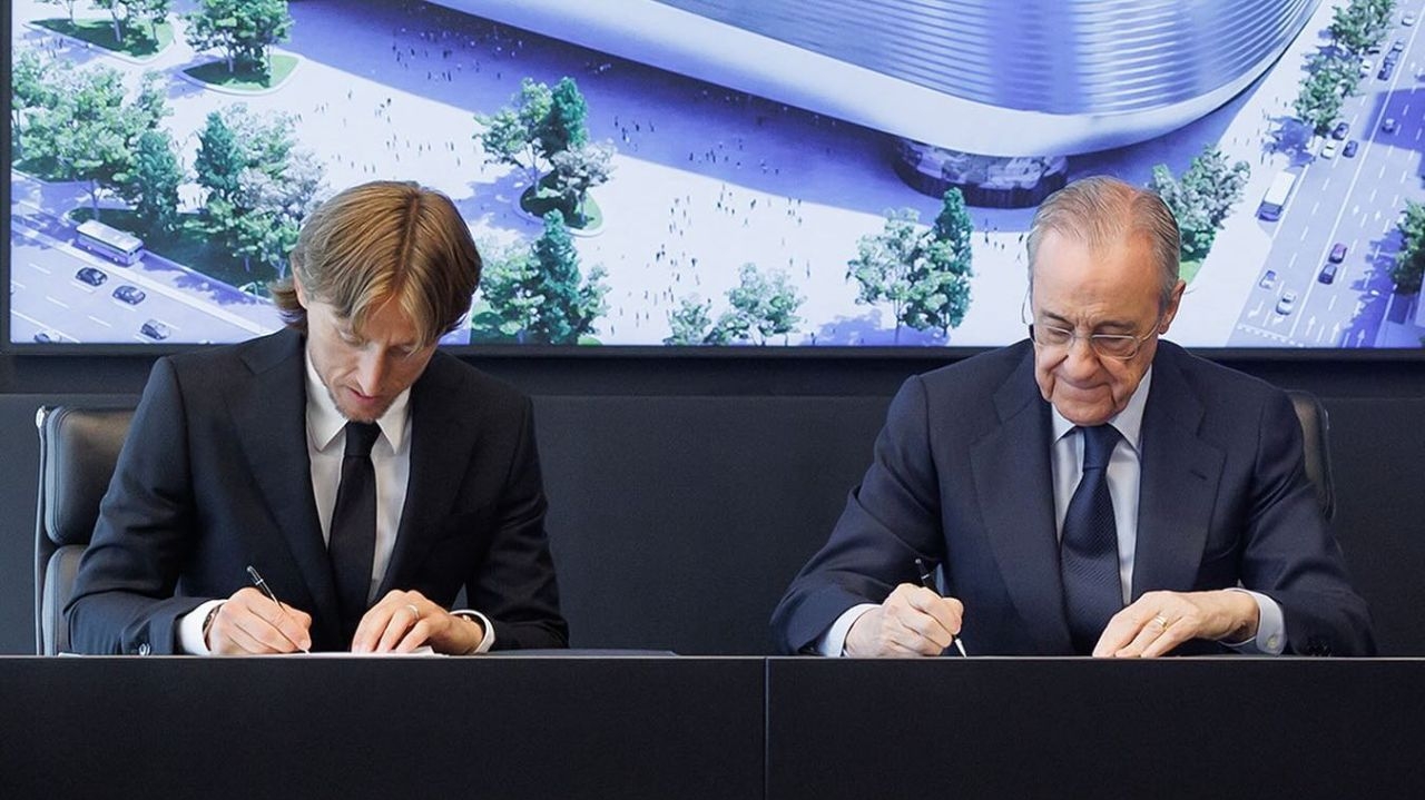 Chamado por “Lenda do clube e do futebol mundial”, Real renova com Modric