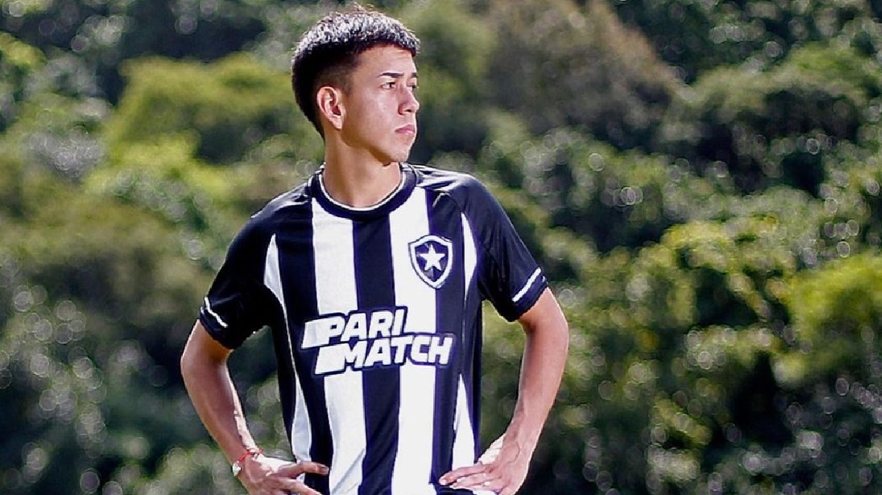 Segovinha é emprestado pelo Botafogo e irá defender o Al-Ain na próxima temporada