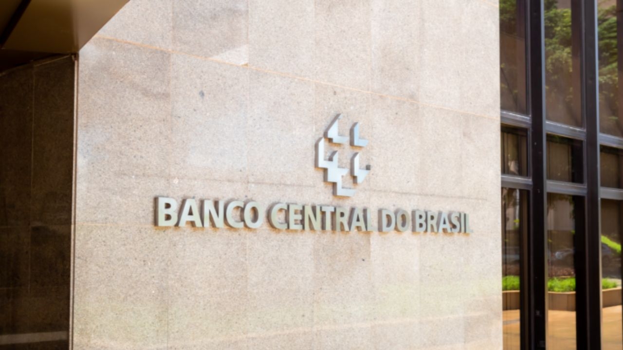 Banco central anuncia novas regras para o uso do pix
