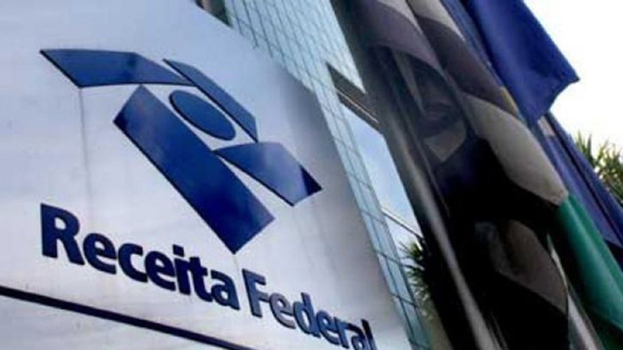 Quem poderá receber o 3° lote da restituição do Imposto de Renda