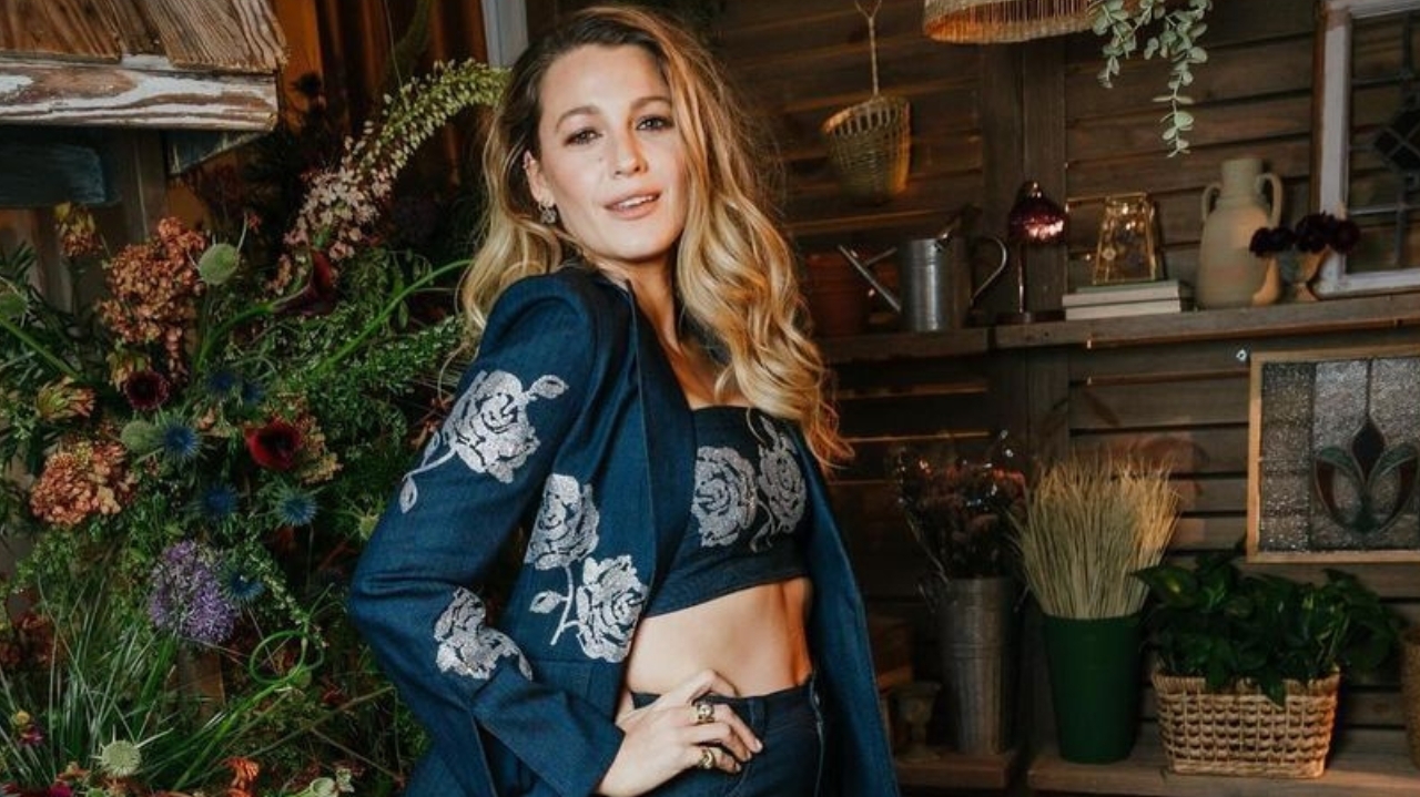 Blake Lively anuncia lançamento e entra oficialmente para o ramo da beleza