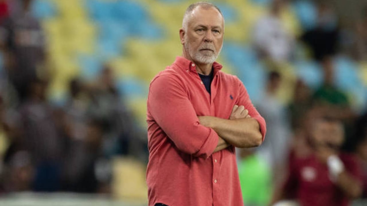 Mano Menezes lamenta eliminação do Fluminense para o Juventude na Copa do Brasil