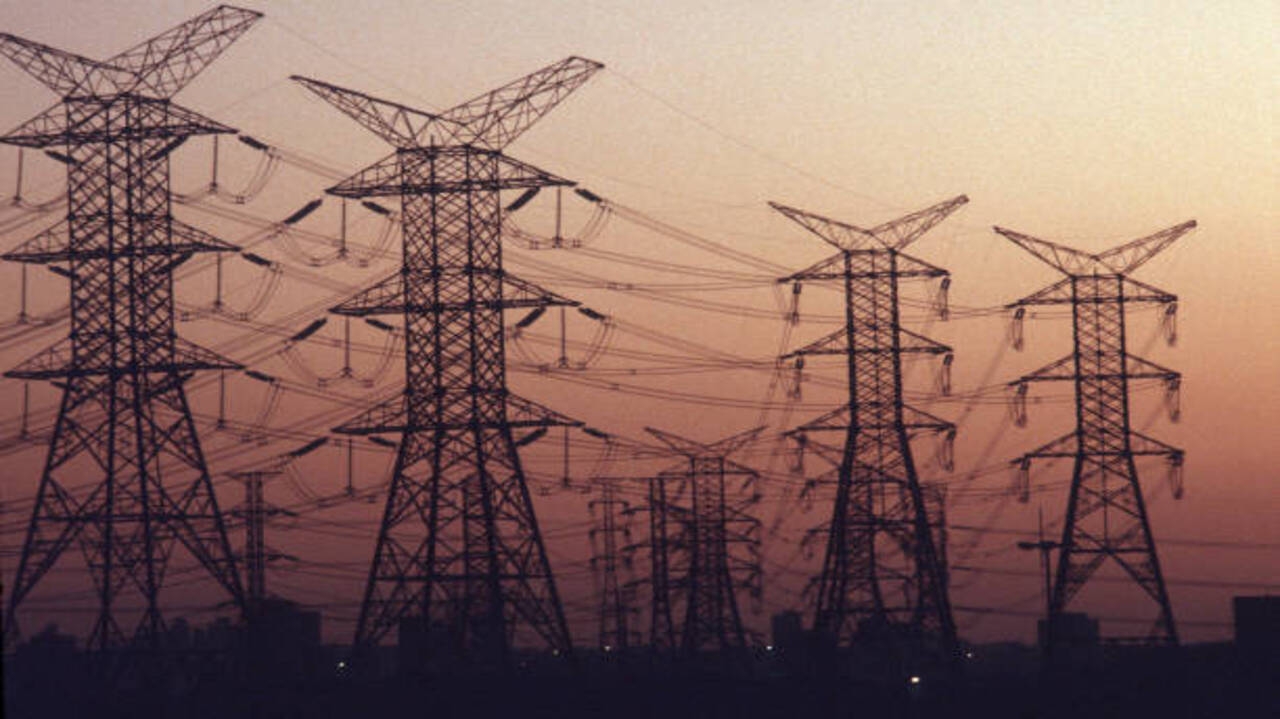 Governo propõe reforma de setor elétrico com ampliação de tarifa social