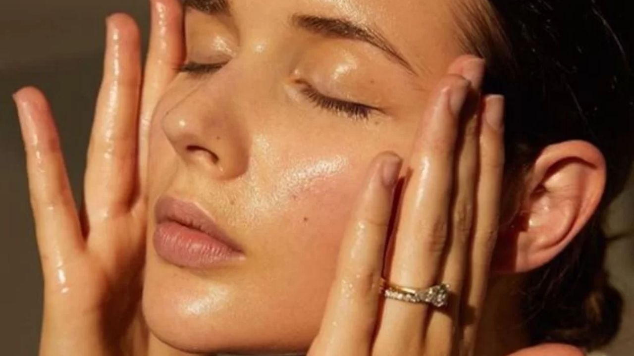 Confira 5 passos para uma hidratação de pele perfeita para o dia todo