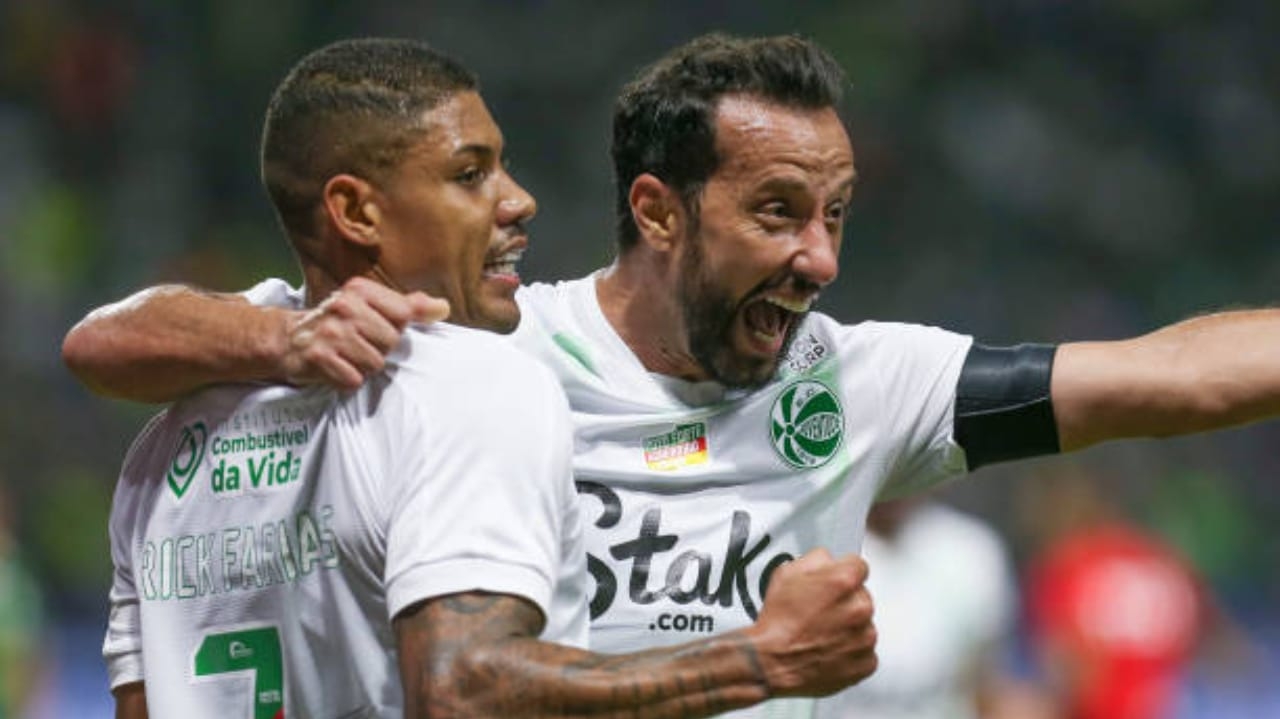 Nenê é o jogador mais velho a fazer gol no Brasileirão 2024; veja os detalhes