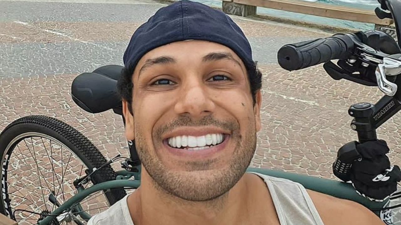 Amaury Lorenzo vira alvo de ataques de ódio nas redes sociais por sua aparência