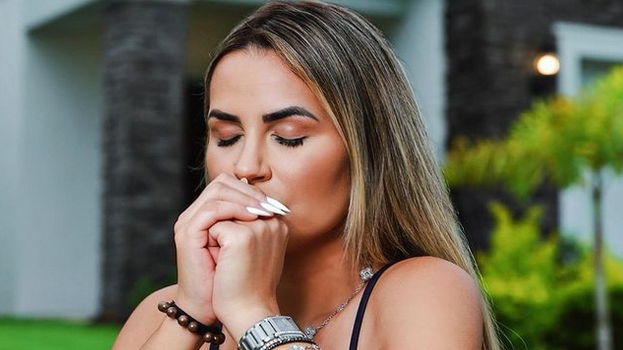 Deolane Bezerra se manifesta nas redes sociais após prisão: “Grande injustiça”