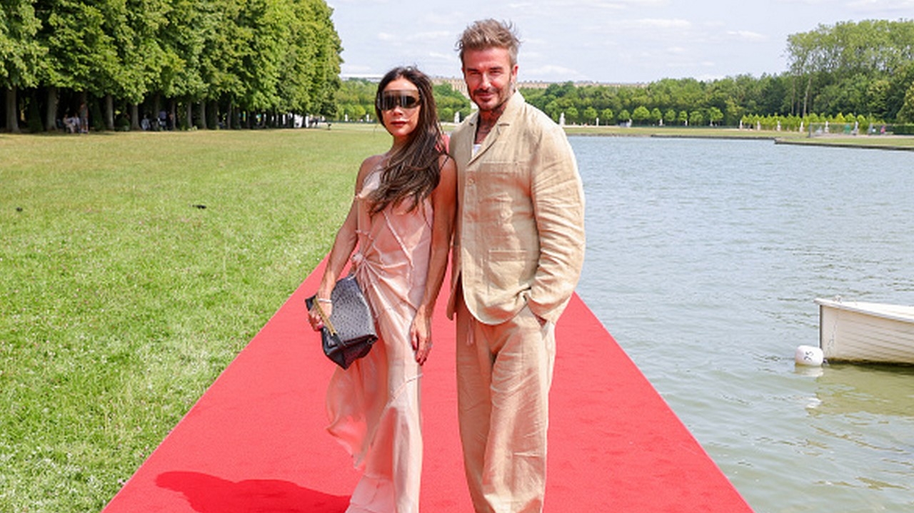 Victoria Beckham detalha o que cativou seu coração no primeiro encontro com David Beckham