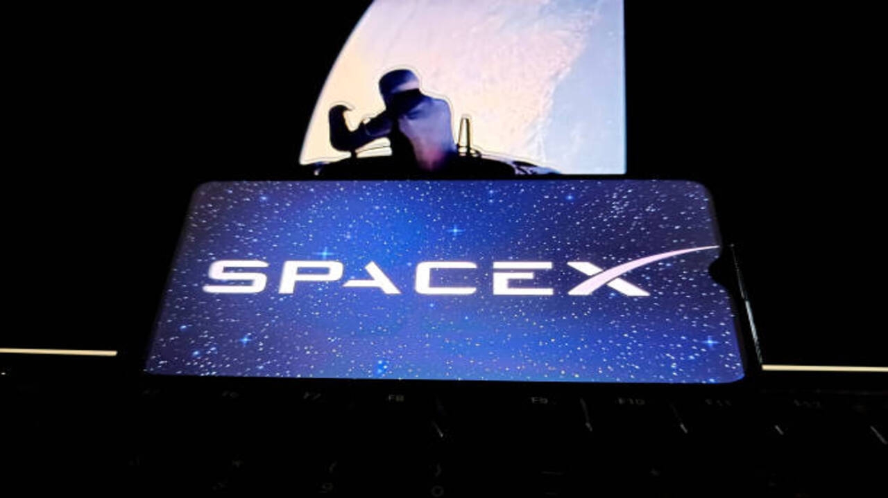 SpaceX é multada após violar normas de segurança em lançamentos de foguetes