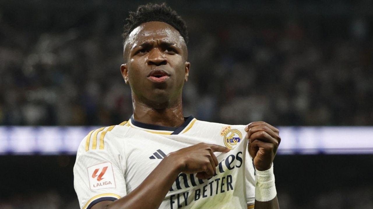 Vini Jr ganha 3º cartão amarelo e Lancelotti chama atenção do jogador