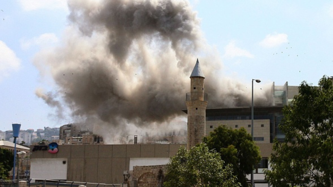 Em um cenário de tensão da guerra contra Israel, Hezbollah mostra seu armamento