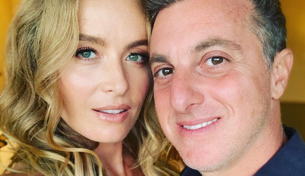 Angélica homenageia fim do ciclo de Luciano Huck no “/Caldeirão”/