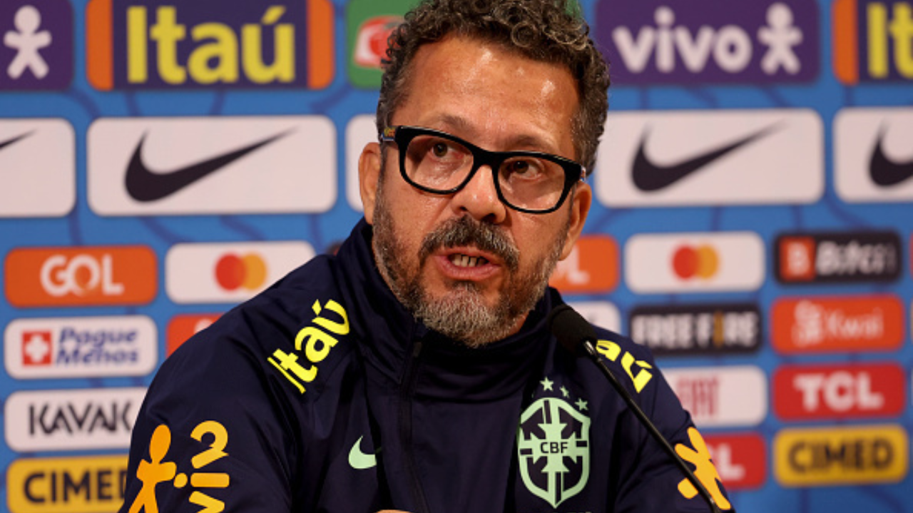 Cléber Xavier, ex-auxiliar de Tite, declara que se tornará treinador