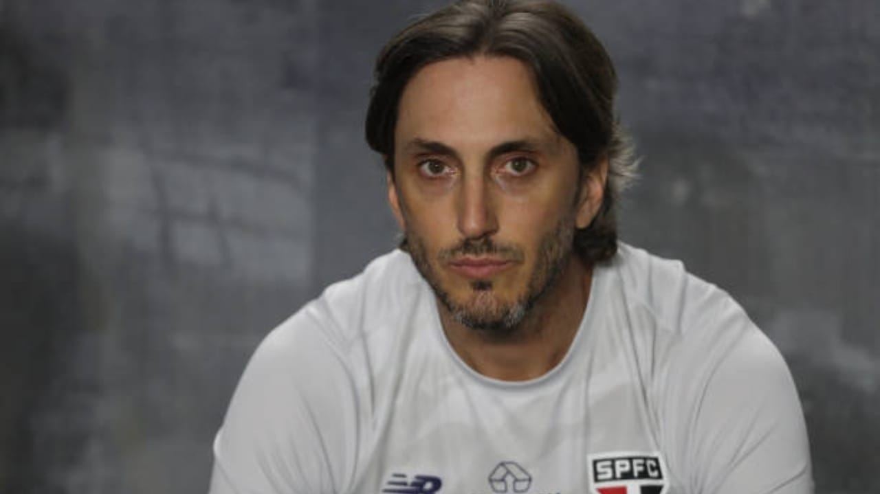 Zubeldía segue em alta no São Paulo, enaltecendo a confiança de Julio Casares