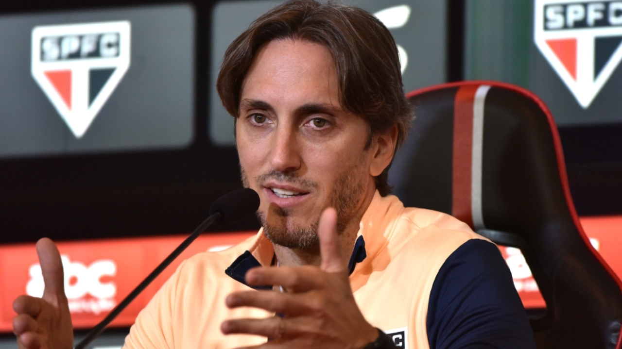 Veja a estratégia de Zubeldía para confronto com Criciúma