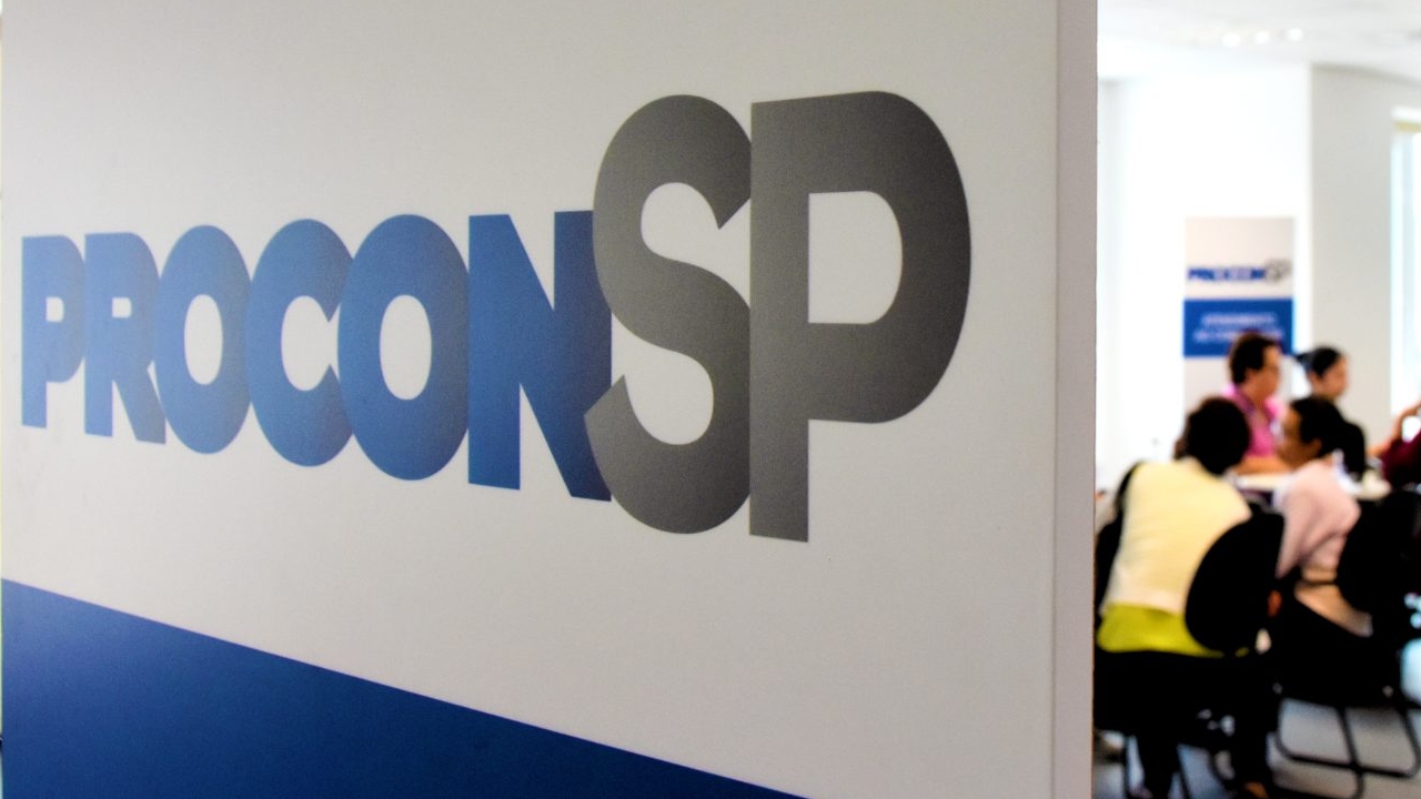 Denúncias, descumprimento de lei e muita “fumaça” fazem Procon-SP notificar Meta