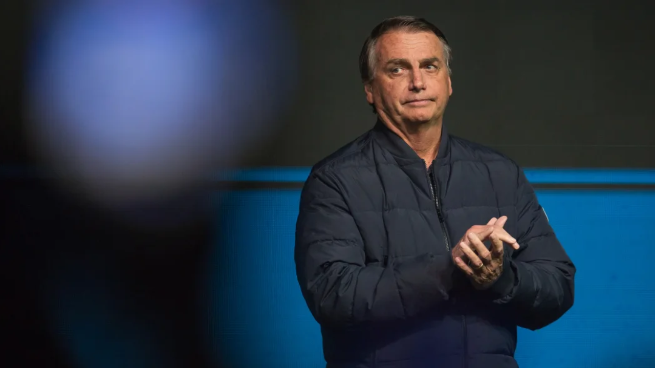 Bolsonaro é indiciado por envolvimento em Golpe de Estado e outros dois crimes