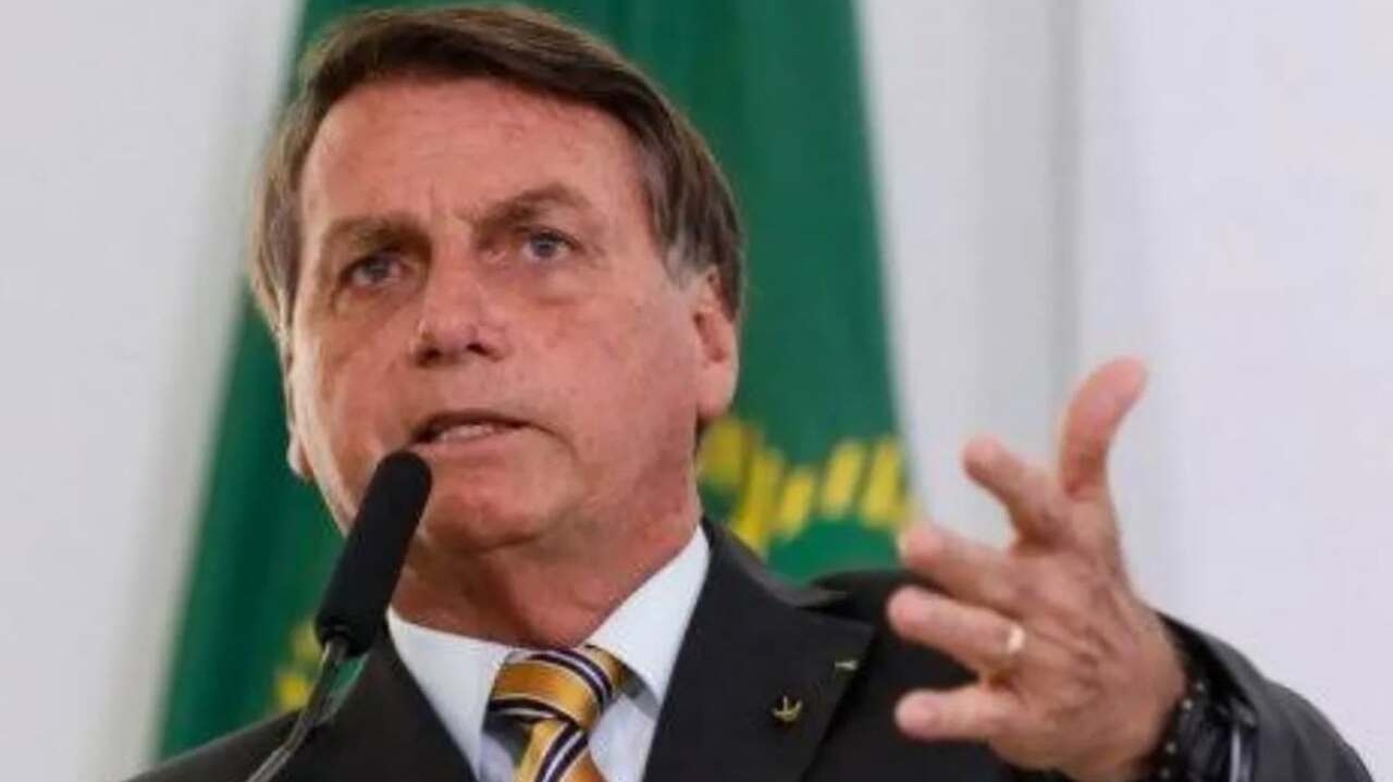 Após indiciamento, advogados de Bolsonaro tentam desqualificar acusações de golpe