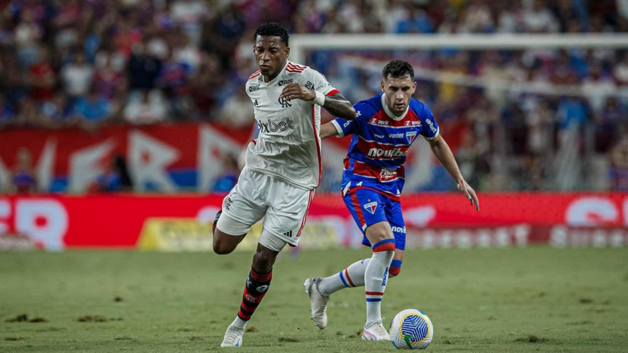 Fortaleza e Flamengo empatam e se distanciam de título