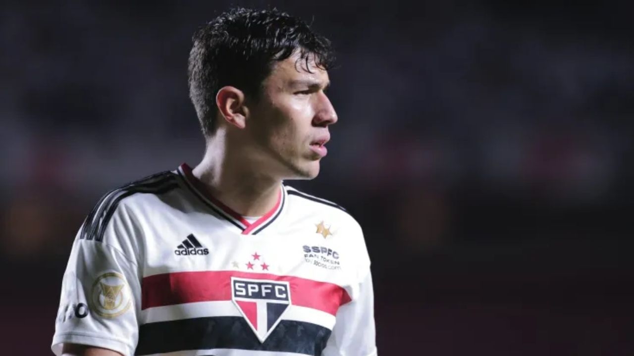 São Paulo pode negociar atletas para aumentar receita em 2025