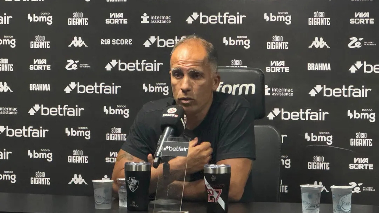 Felipe elogia desempenho de Coutinho na vitória do Vasco