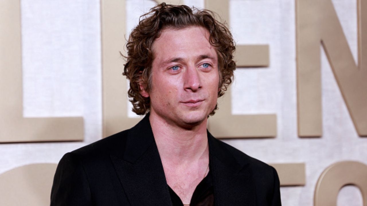 Globo de Ouro: Jeremy Allen White vence a categoria Melhor Ator em Série de Comédia, se tornando tricampeão