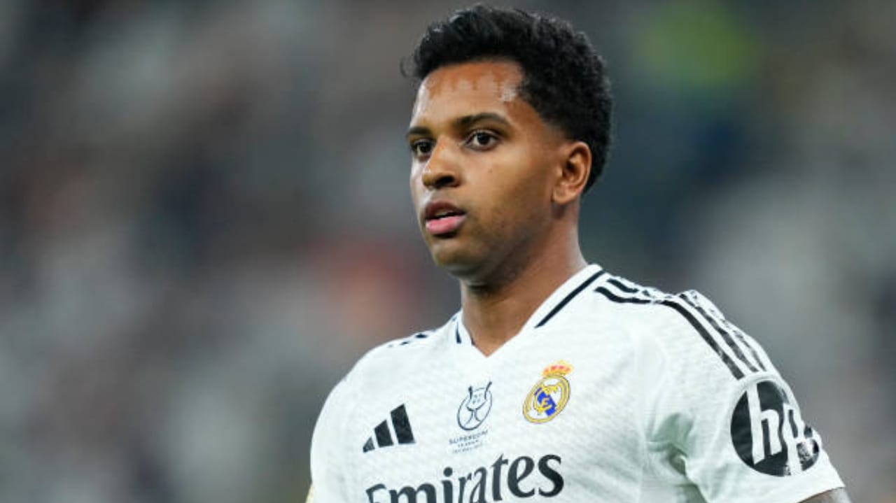 Rodrygo marca gol pelo Real Madrid, sendo decisivo em triunfo sobre o Mallorca