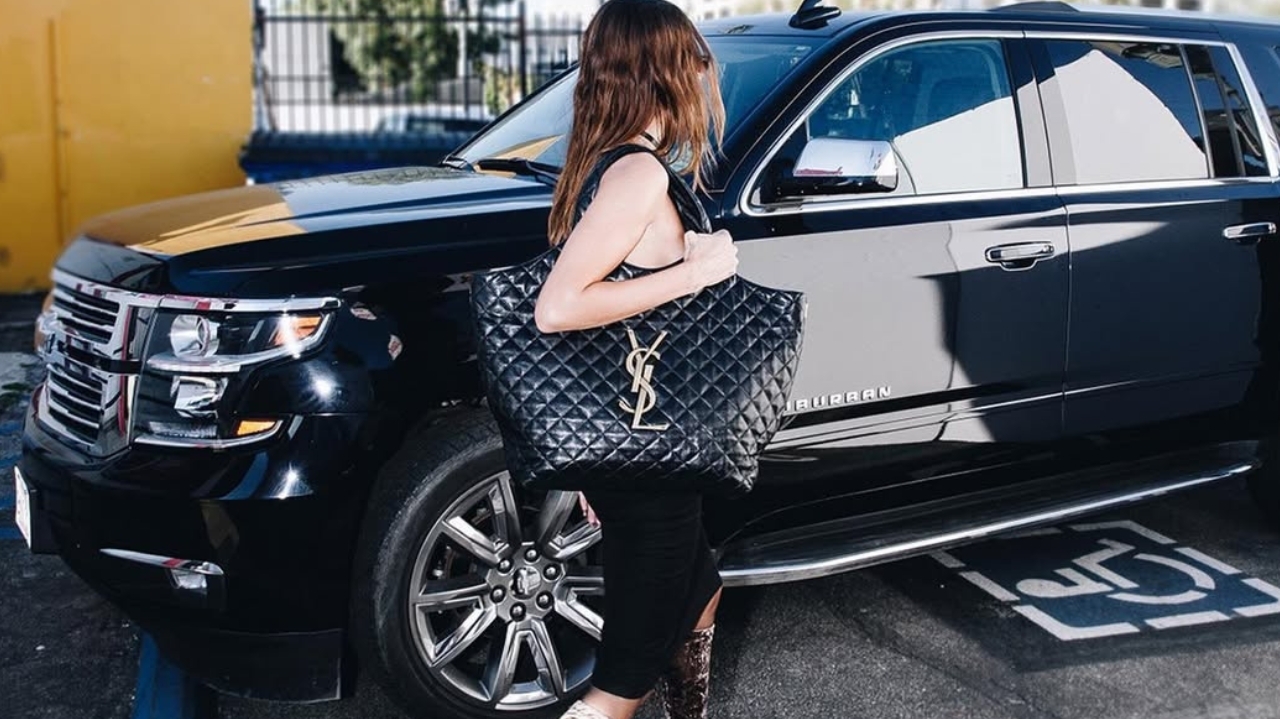 Maxi bags: o retorno da tendência com mais espaço, comodidade e flexibilidade